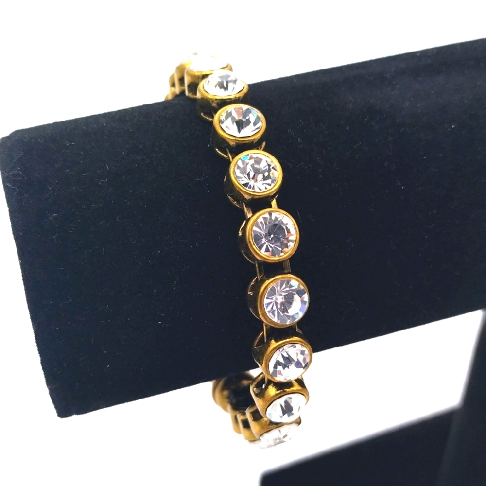 $40 Chicos Rasa Bangle Bracelet made with Swarovski Crystals NWT - Picture 4 of 5